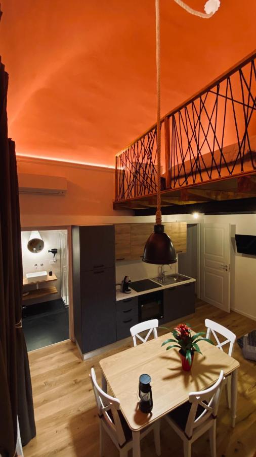 Le Tre Volte Apartment *